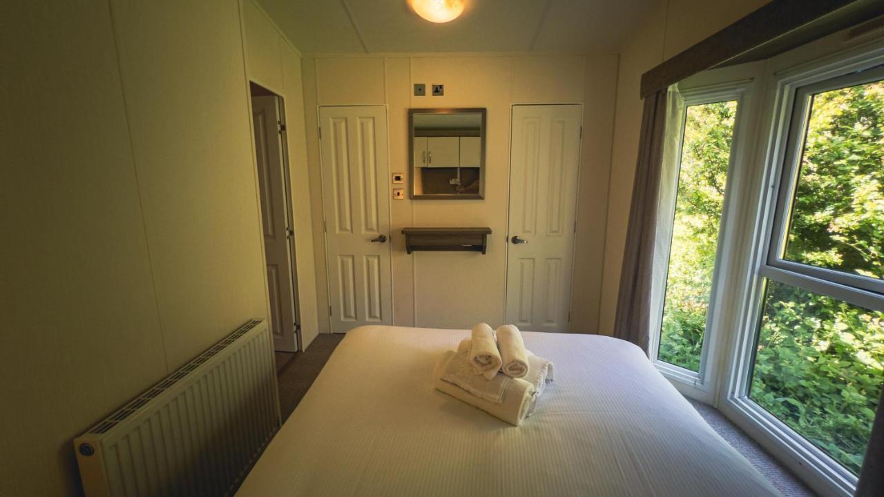 Hazel Oaks, Beautiful Lodge With Hot Tub - Sleeps 6 - Felmoor Park Morpeth Exterior foto